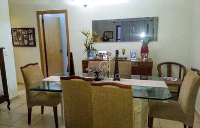 Imagem: O apartamento possui 3 Dormitórios, 2 Banheiros, 4 Vagas na