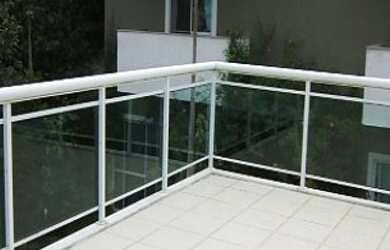 Imagem: A casa em condomínio possui 5 Dormitórios, 5 Banheiros, 5