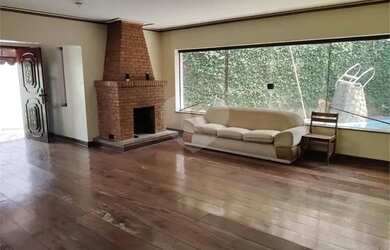 Imagem: A casa em condomínio possui 3 Dormitórios, 3 Banheiros, 2