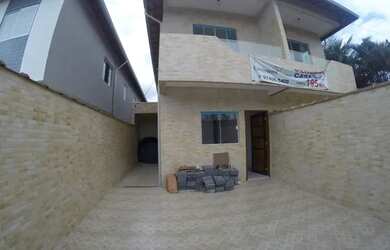 Imagem: A casa possui 2 Dormitórios, 2 Banheiros, 1 Vaga na garagem