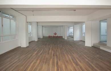 Imagem: O depósito possui 220m² de Área e está localizado em Savassi