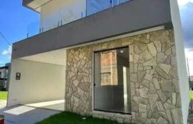 Imagem: A casa em condomínio possui 4 Dormitórios, 2 Banheiros, 1