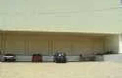 Imagem: O depósito possui 4.000m² de Área e está localizado em