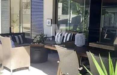 Imagem: A casa em condomínio possui 4 Dormitórios, 5 Banheiros, 4