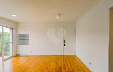 Imagem 4: Alto de Pinheiros Reformado Frente Colégio Santa Cruz