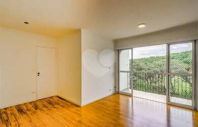 Imagem 2: Alto de Pinheiros Reformado Frente Colégio Santa Cruz