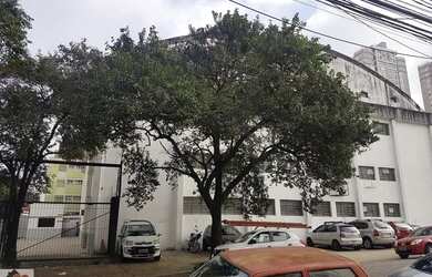 Imagem: O depósito possui 5 Vagas na garagem, 2.720m² de Área e