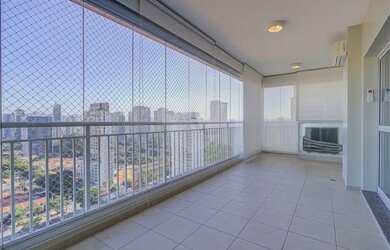 Imagem 1: Andar alto, vista expetacular e ao lado do metrô Campo Belo