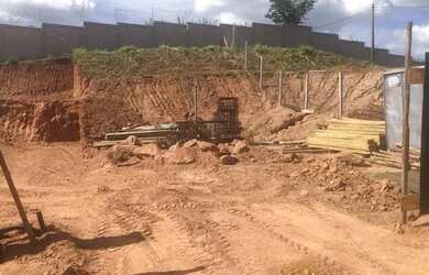 Imagem: O terreno à venda possui 318m² de Área e está localizado