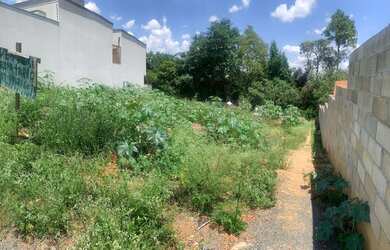 Imagem: O terreno possui 422m² de Área e está localizado em Jardim