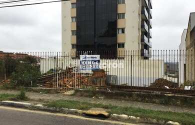 Imagem: O terreno possui 459m² de Área e está localizado em Olarias