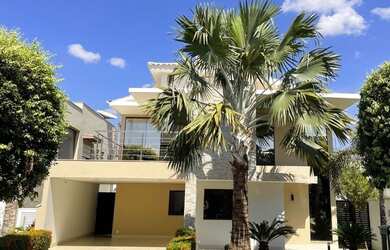 Imagem: A casa em condomínio possui 4 Dormitórios, 5 Banheiros, 4