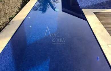 Imagem: A casa em condomínio à venda possui 3 Dormitórios, 3 Banheiros