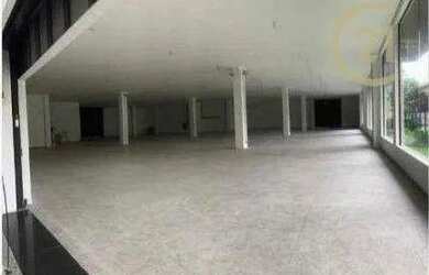 Imagem: O depósito possui 5 Vagas na garagem, 1.083m² de Área e