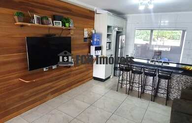 Imagem: A casa em condomínio possui 2 Dormitórios, 1 Banheiro, 3 Vagas