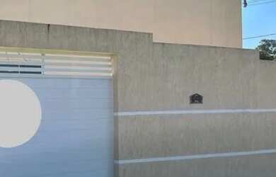 Imagem: A casa em condomínio possui 2 Dormitórios, 2 Banheiros, 3