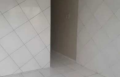 Imagem: A casa possui 1 Dormitório, 1 Banheiro e está localizado