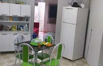 Imagem: A casa possui 3 Dormitórios, 2 Banheiros e está localizado