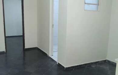 Imagem: A kitnet possui 1 Dormitório e 1 Banheiro e está localizado