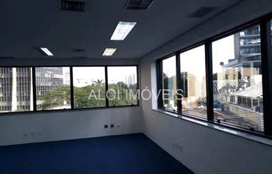 Imagem 11: Localizado na melhor região da Av. Faria Lima , 250 metros do metro Faria...