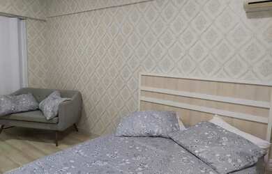 Imagem: O apartamento possui 1 Dormitório, 1 Banheiro, 1 Vaga na garagem