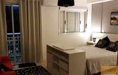 Imagem: O apartamento possui 1 Dormitório, 1 Banheiro, 1 Vaga na garagem