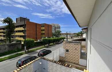 Imagem: A casa em condomínio possui 3 Dormitórios, 2 Banheiros, 2