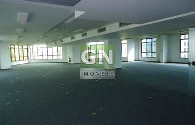 Imagem: O depósito possui 4 Vagas na garagem e 362m² de Área e está