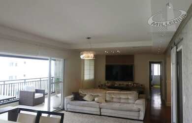 Imagem: O apartamento e possui 3 Dormitórios, Suítes, 3 Banheiros