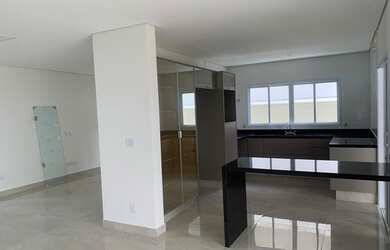 Imagem 14: Sobrado a venda no Swiss Park, 290 metros, 3 suítes, 3 salas, cozinha...