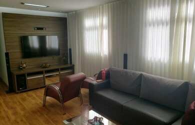 Imagem: O apartamento possui 3 Dormitórios, 2 Banheiros, 2 Vagas na