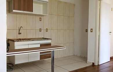 Imagem: A kitnet possui 1 Dormitório, 1 Banheiro, 1 Vaga na garagem