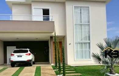 Imagem: A casa em condomínio possui 4 Dormitórios, 1 Banheiro, 4 Vagas