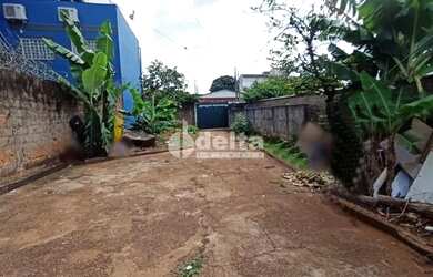 Imagem: O terreno possui 360m² de Área e está localizado em Brasil