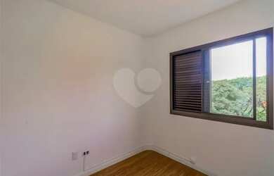 Imagem 11: Alto de Pinheiros Reformado Frente Colégio Santa Cruz