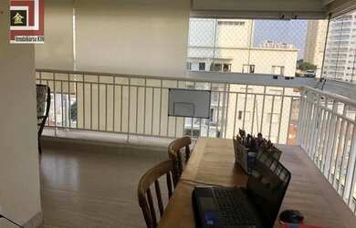 Imagem: O apartamento possui 4 Dormitórios, 4 Banheiros, 3 Vagas na