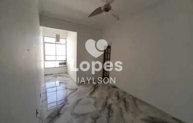 Imagem: O apartamento possui 2 Dormitórios, 1 Banheiro, 63m² de Área