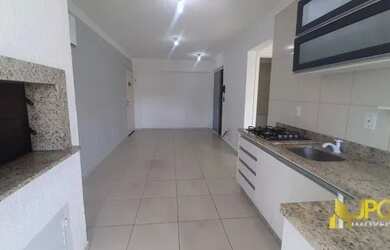 Imagem: O apartamento possui 2 Dormitórios, 2 Banheiros, 70m² de Área