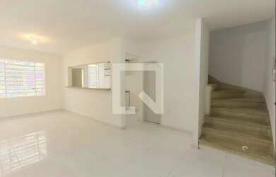 Imagem: A casa para alugar possui 2 Dormitórios, 1 Banheiro, 1 Vaga