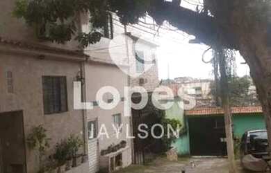 Imagem: A casa possui 2 Dormitórios, 2 Banheiros, 1 Vaga na garagem