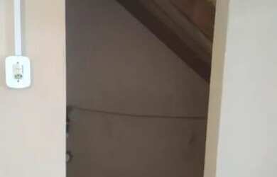 Imagem: A casa possui 2 Dormitórios, 3 Banheiros, 1 Vaga na garagem