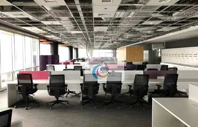 Imagem: O depósito possui 5 Vagas na garagem, 1.374m² de Área e