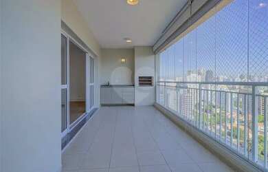 Imagem 2: Andar alto, vista expetacular e ao lado do metrô Campo Belo