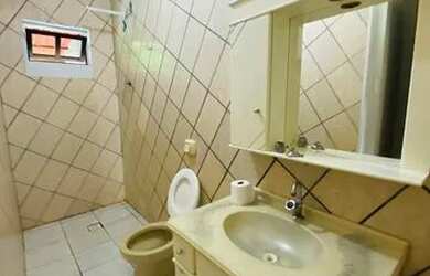 Imagem: A casa possui 3 Dormitórios, 3 Banheiros, 1 Vaga na garagem