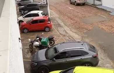 Imagem: O depósito possui 2 Vagas na garagem, 60m² de Área e está
