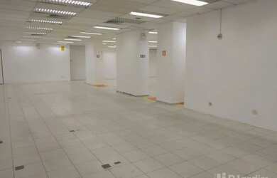 Imagem: O depósito possui 680m² de Área e está localizado em Ipanema