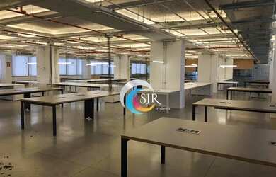 Imagem: O depósito possui 5 Vagas na garagem, 1.342m² de Área, Imóvel