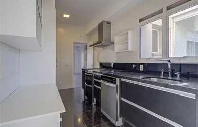 Imagem 11: Andar alto, vista expetacular e ao lado do metrô Campo Belo