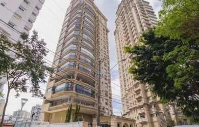 Imagem: O apartamento possui 4 Dormitórios, 5 Banheiros, 5 Vagas na