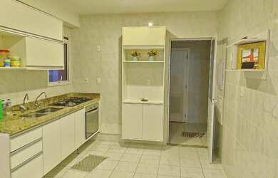 Imagem 7: Apartamento para Venda em Salvador, Patamares, 4 dormitórios, 4 suítes, 5 banheiros, 3 vag